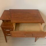 Children's desk