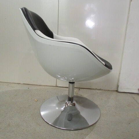 Armchair design Kok two-tone, black and white