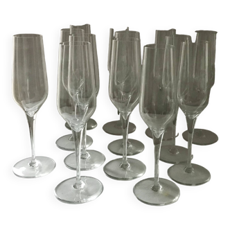 13 “Grand Siècle” flutes in Baccarat crystal