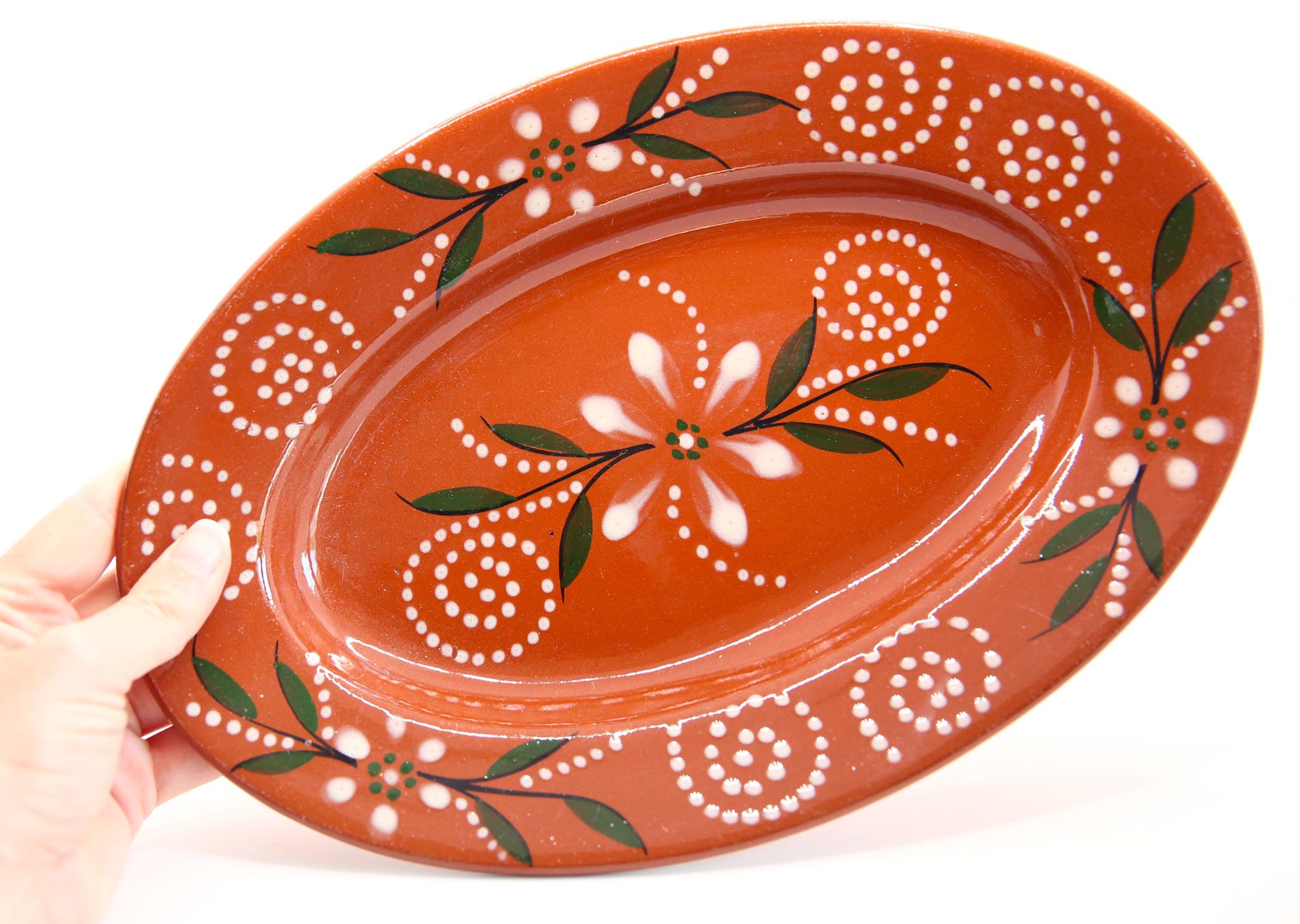 Artisanal oval dish of Portugal in glazed and flowery clay