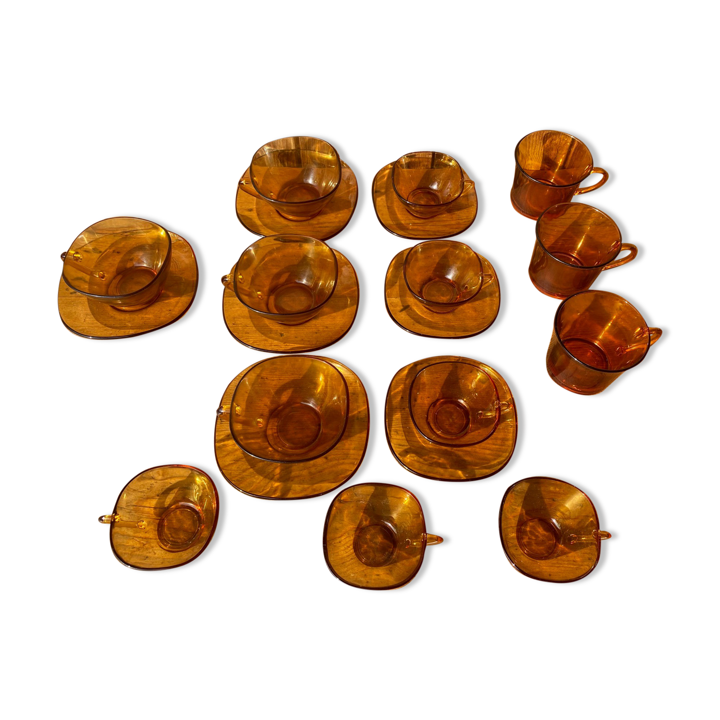 Vereco amber brown cup and mug set