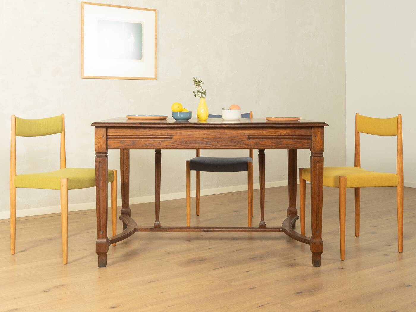 Art Nouveau dining table made of solid oak, Germany, 1910s