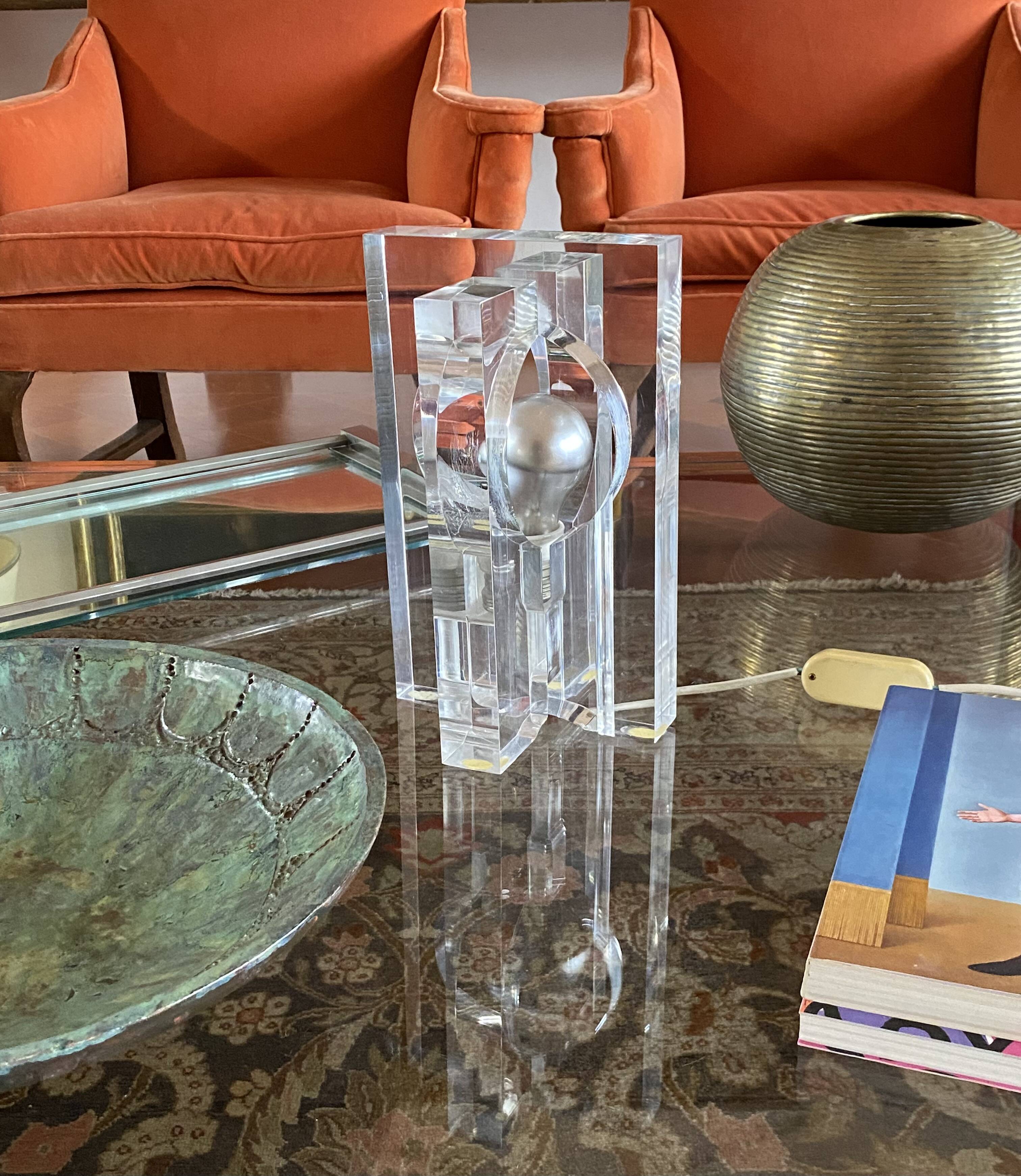 Sandro Petti, sculptural lucite table lamp, Maison Jansen France 1970s