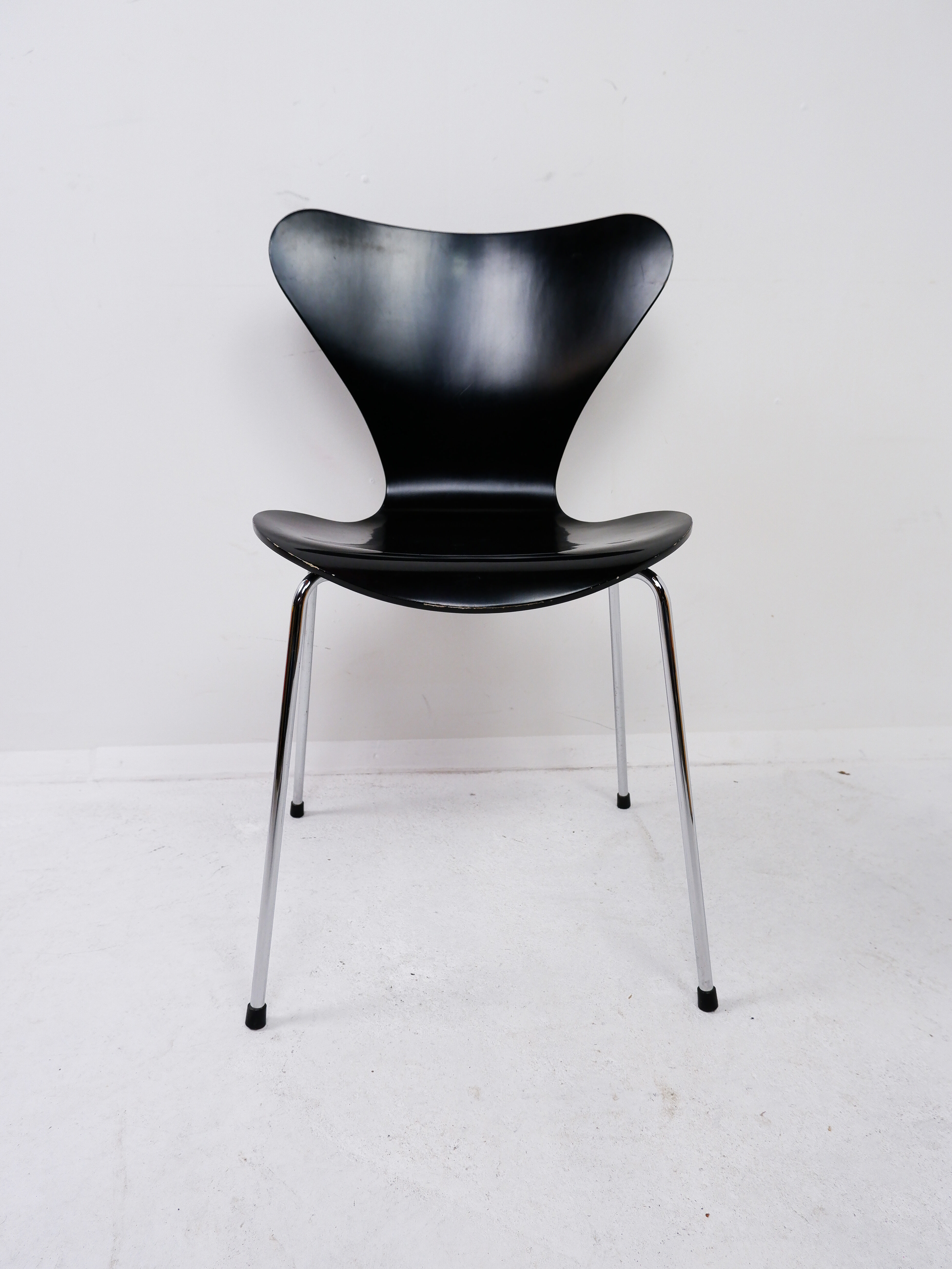 Chaise butterfly  modèle 3107 d'Arne Jacobsen pour fritz hansen
