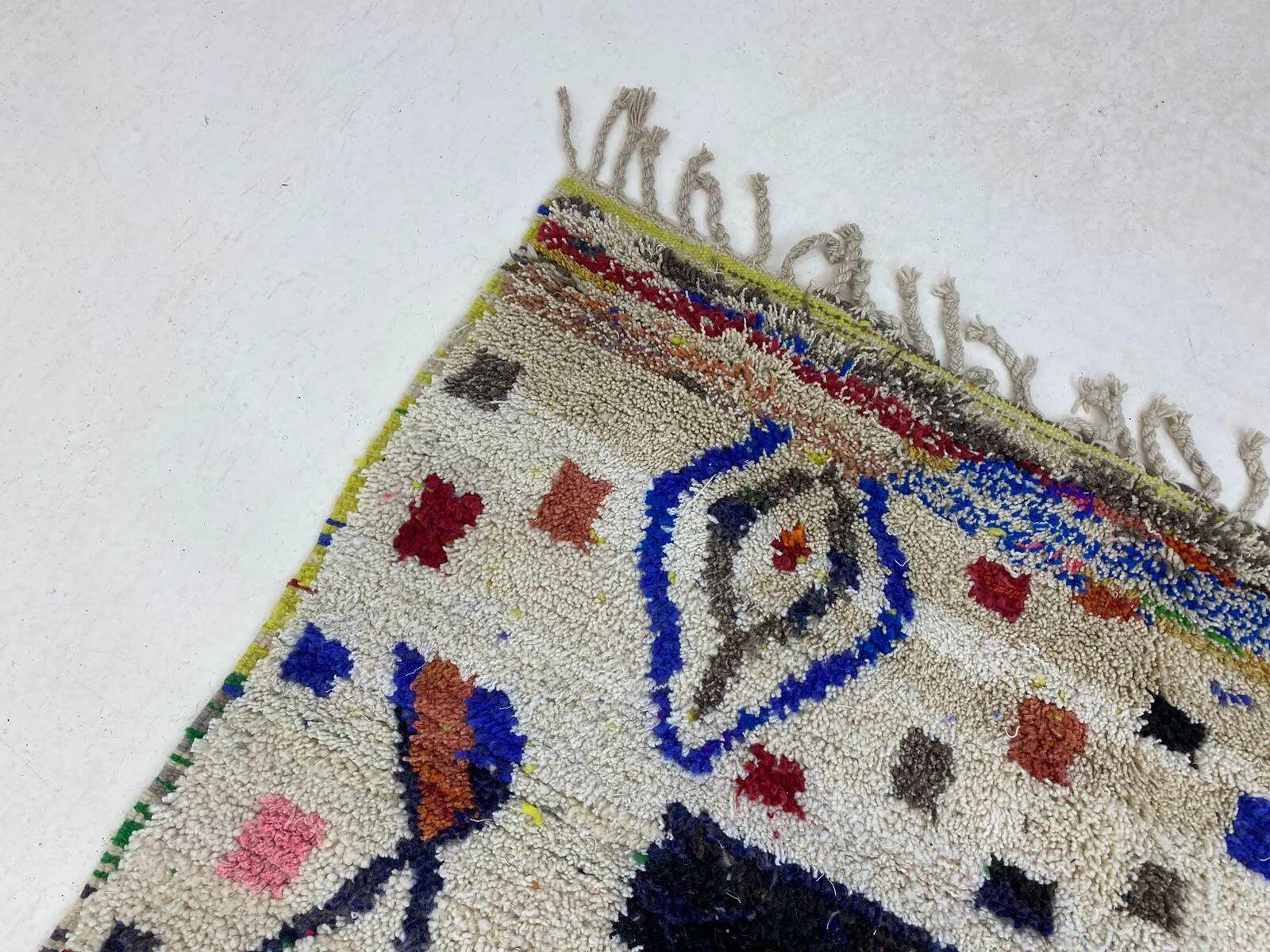 Handmade traditional carpet 250cm x 150cm Moroccan