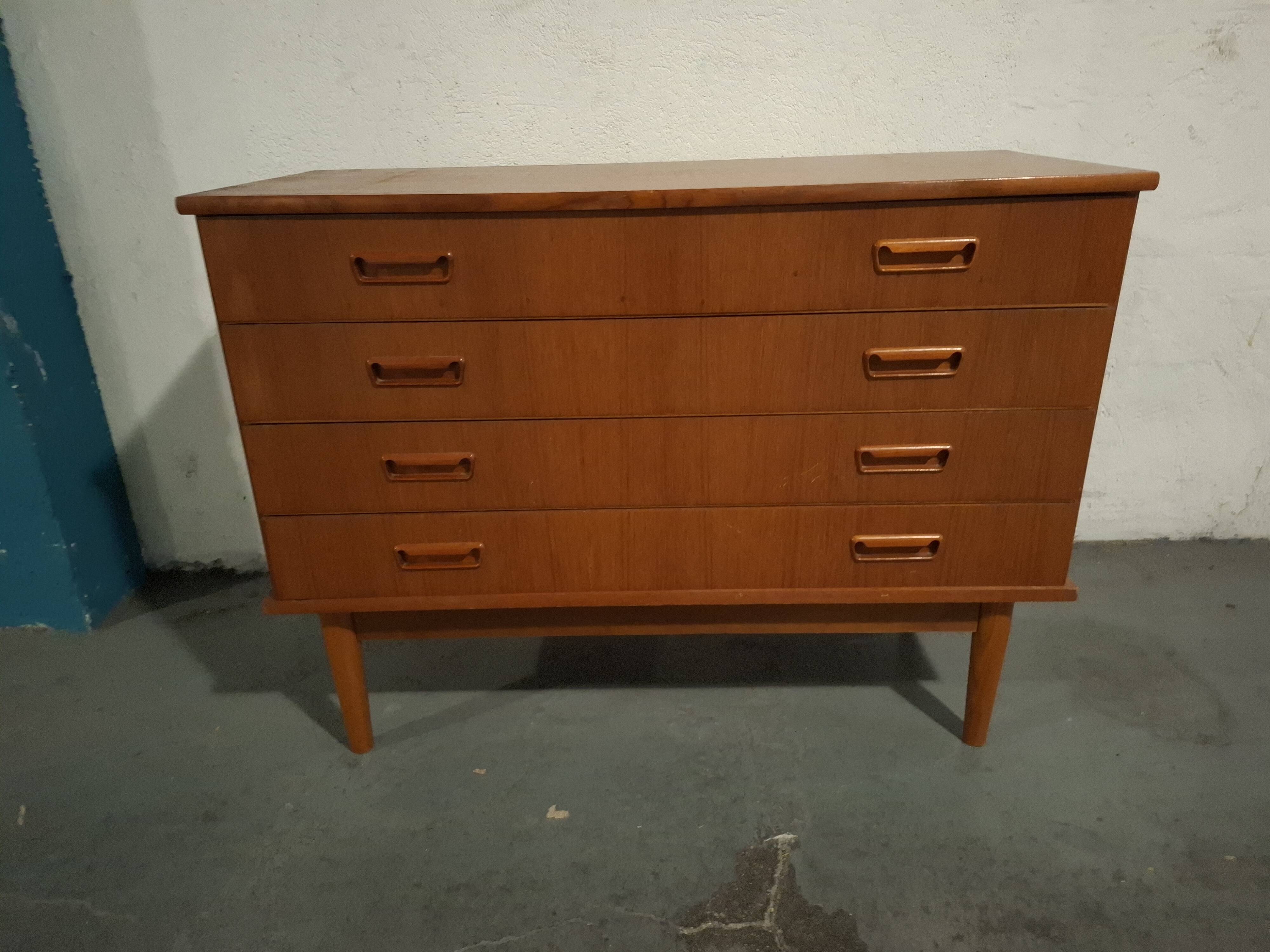Scandinavian teak chest of drawers, 1960s design