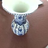Vase trompette en faïence de la Maison Boch