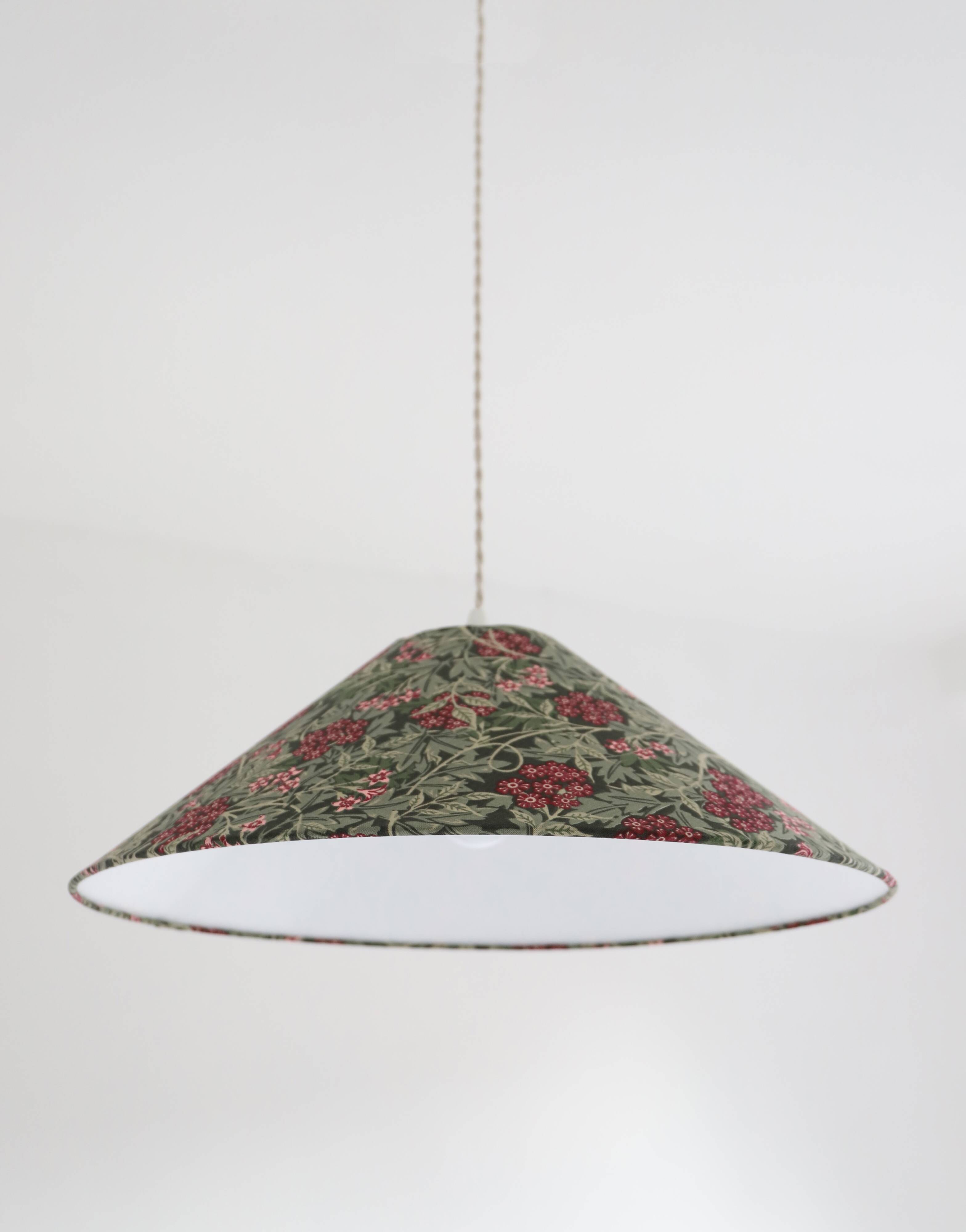 Refurbished printed trapezoidal pendant light