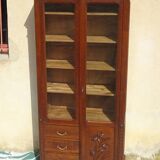 Small oak display case, old glass