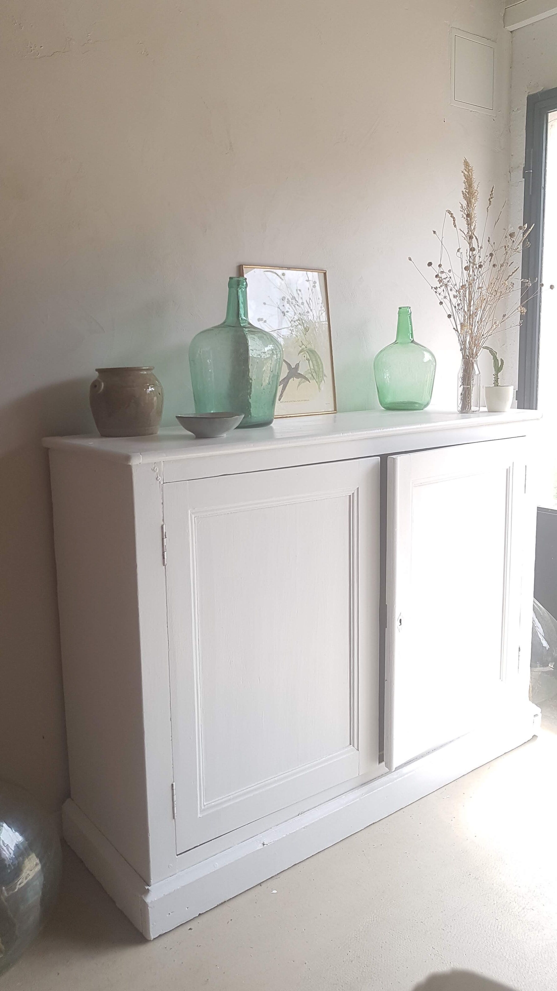 Old White Parisian Buffet