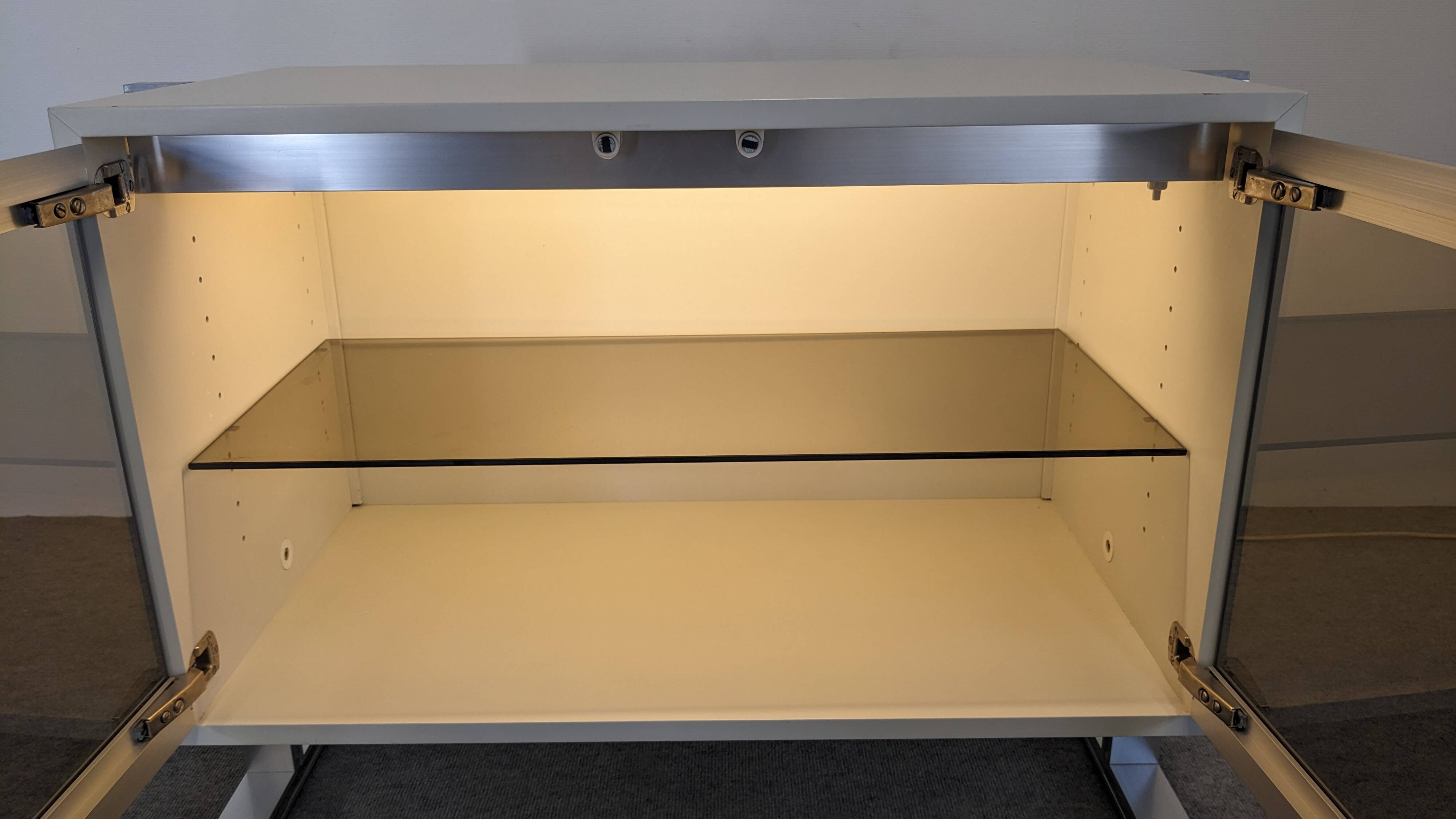 Buffet bas vitré de Michel Ducaroy pour Ligne Roset, France vers 1970