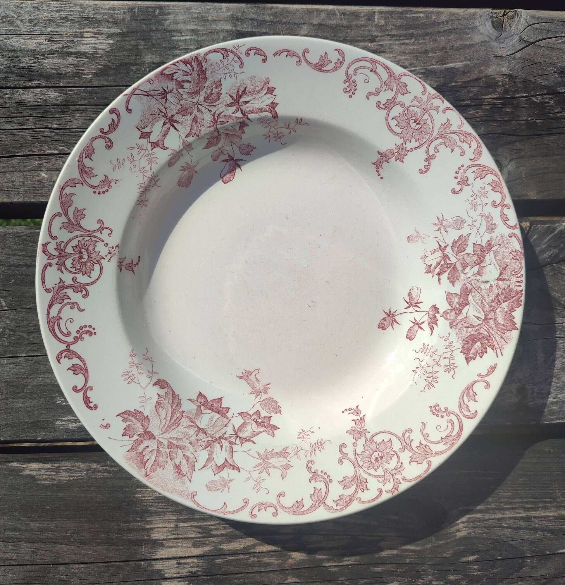 Set of two deep plates Terre de Fer Saint-Amand & Hamage model Campanule