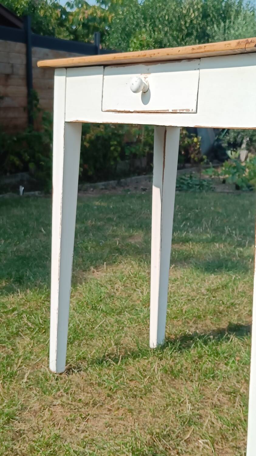 Patinated farmhouse table