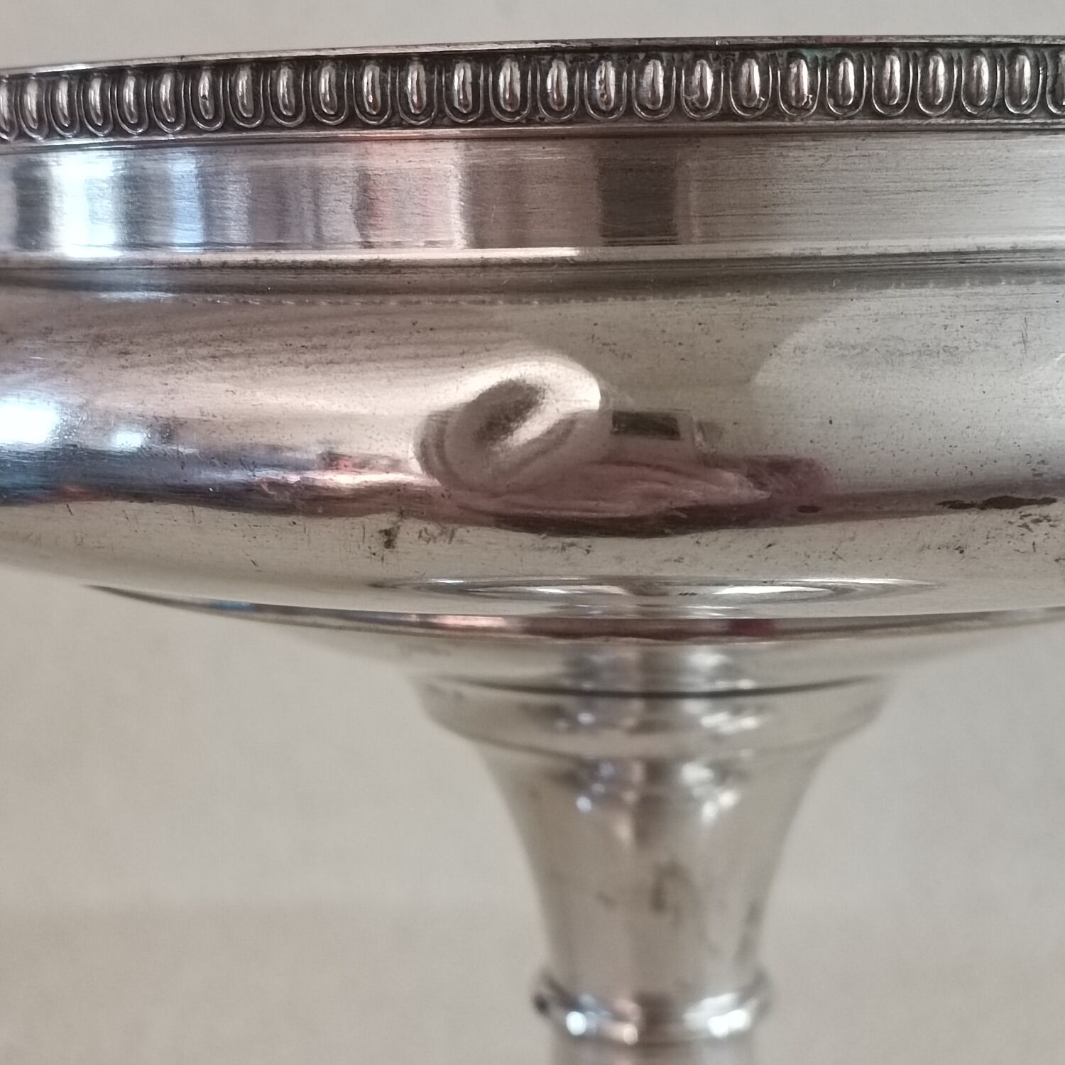 Silver metal stand cup