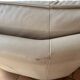 Fauteuil / Causeuse vintage cuir beige avec structure métal