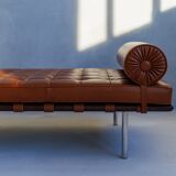 Barcelona day bed by Mies van der Rohe for Knoll - cognac leather