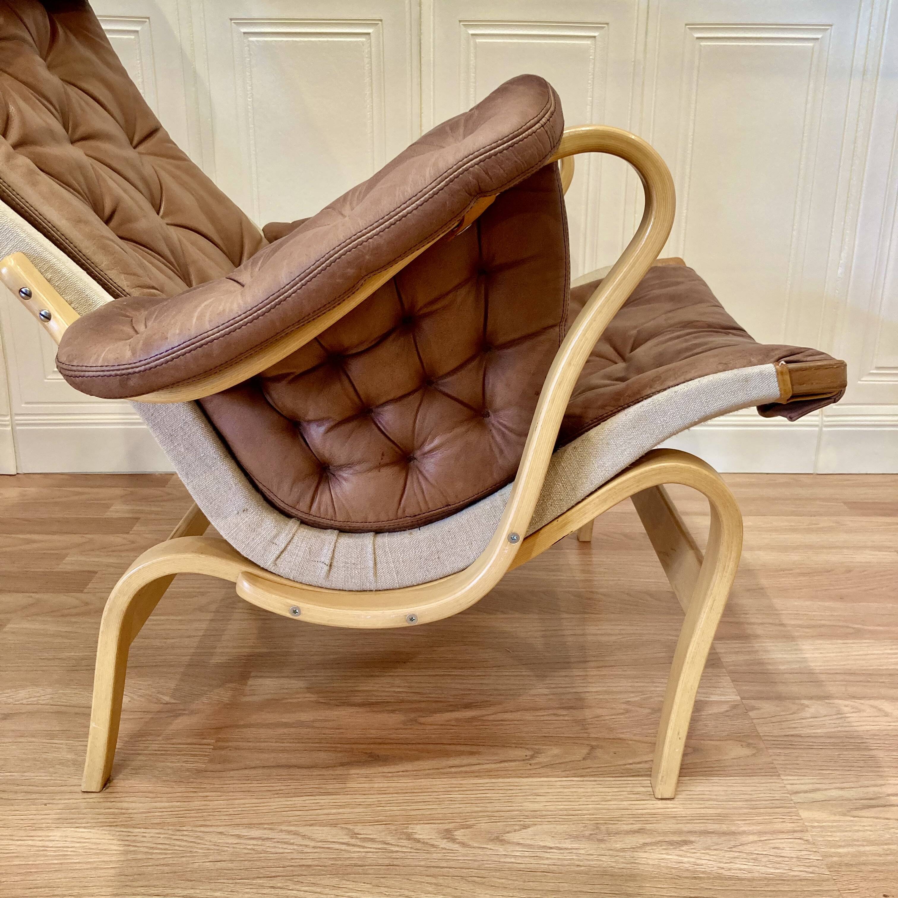 "Pernilla" leather armchair "Bruno Mathsson" 1960.