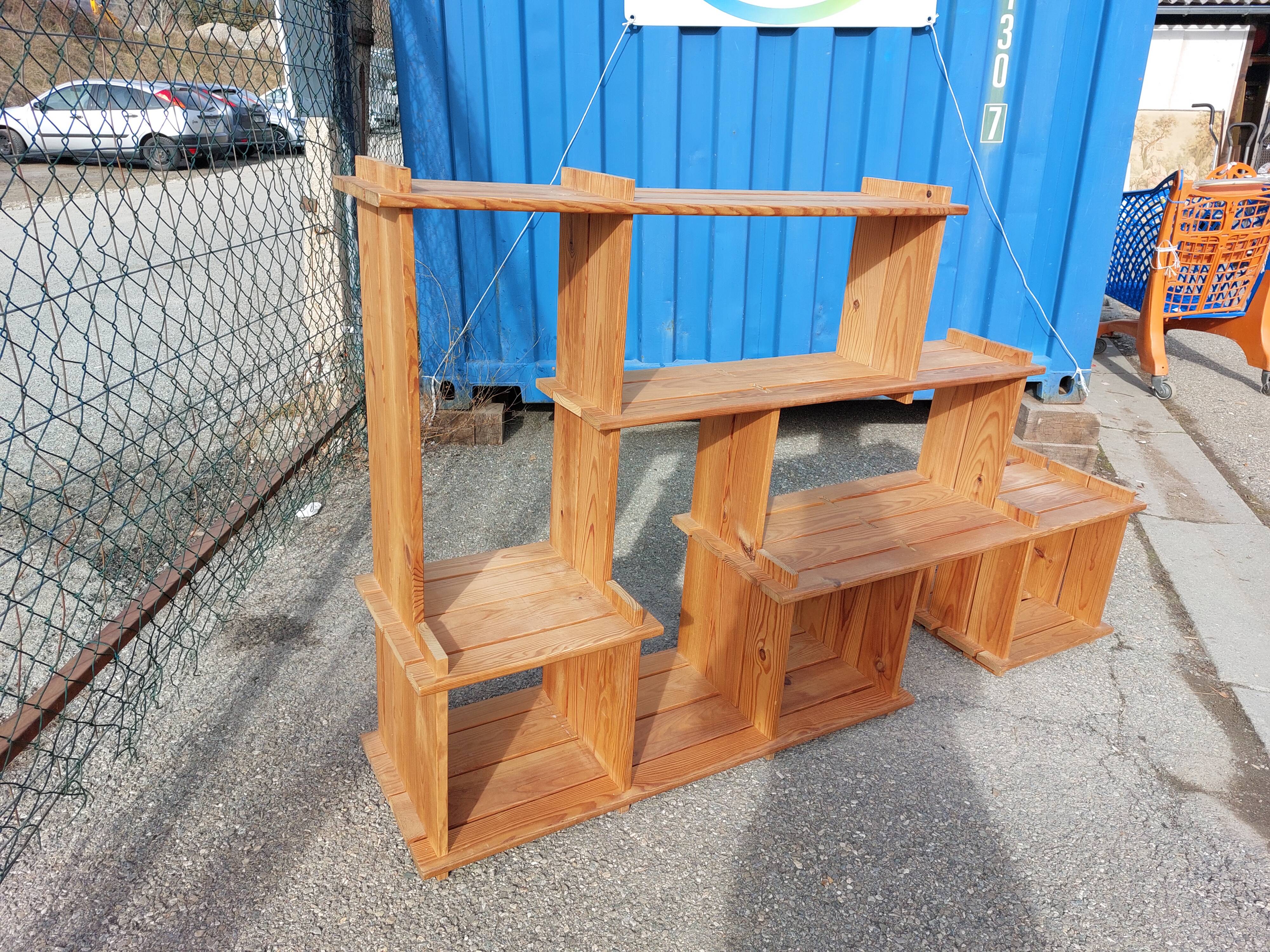 Vintage library and staircase shelf in solid pine - 1980s