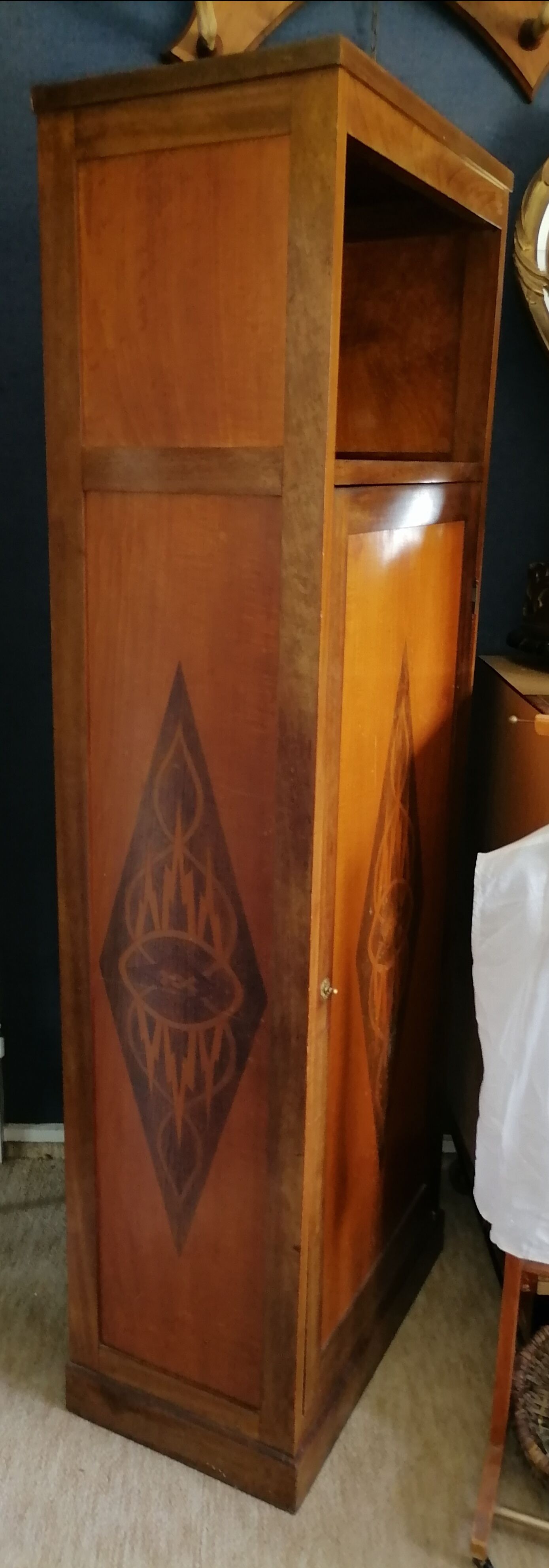 Furniture column art nouveau