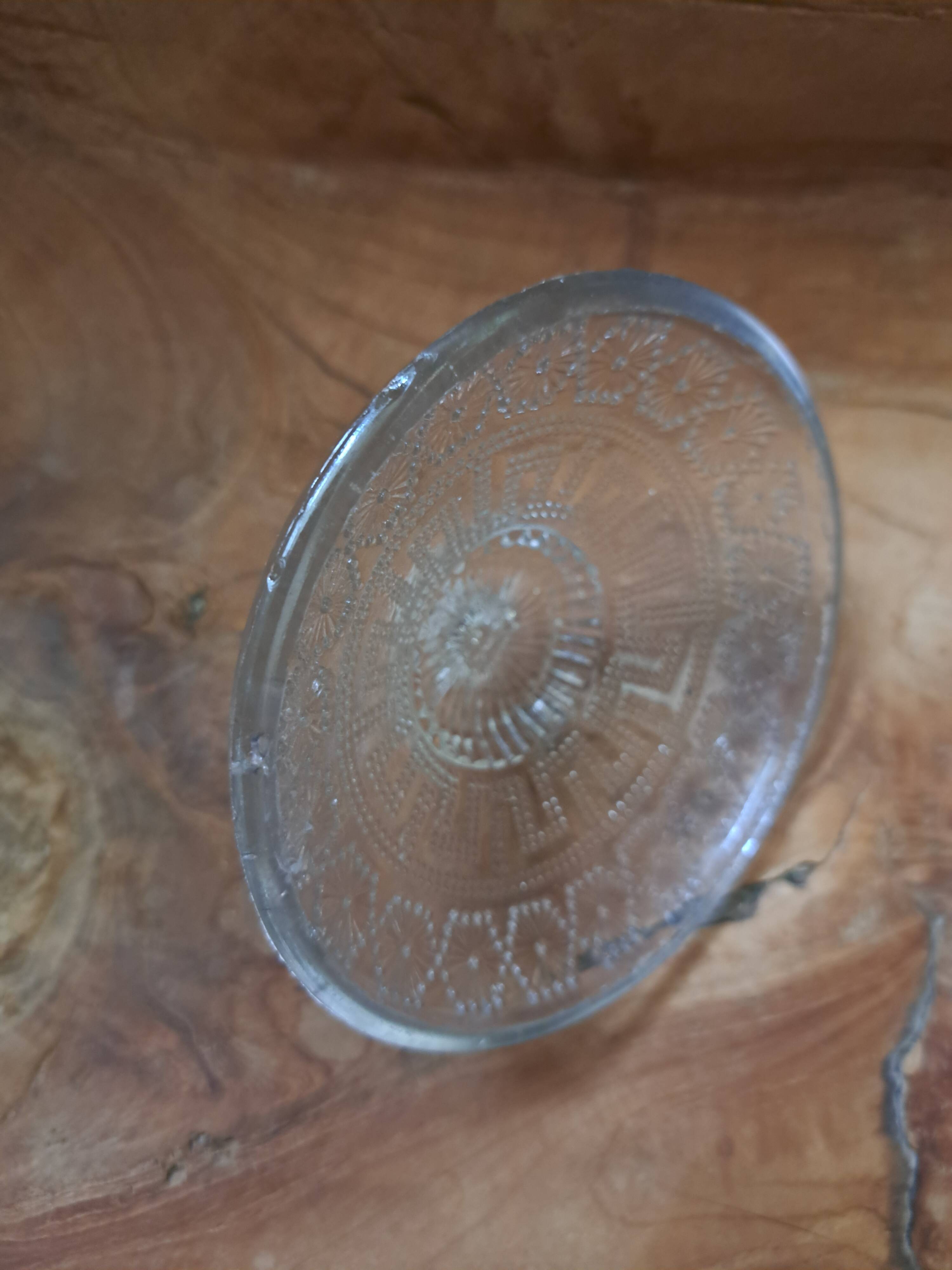 Bonbonnière sucrier sur dormant en verre