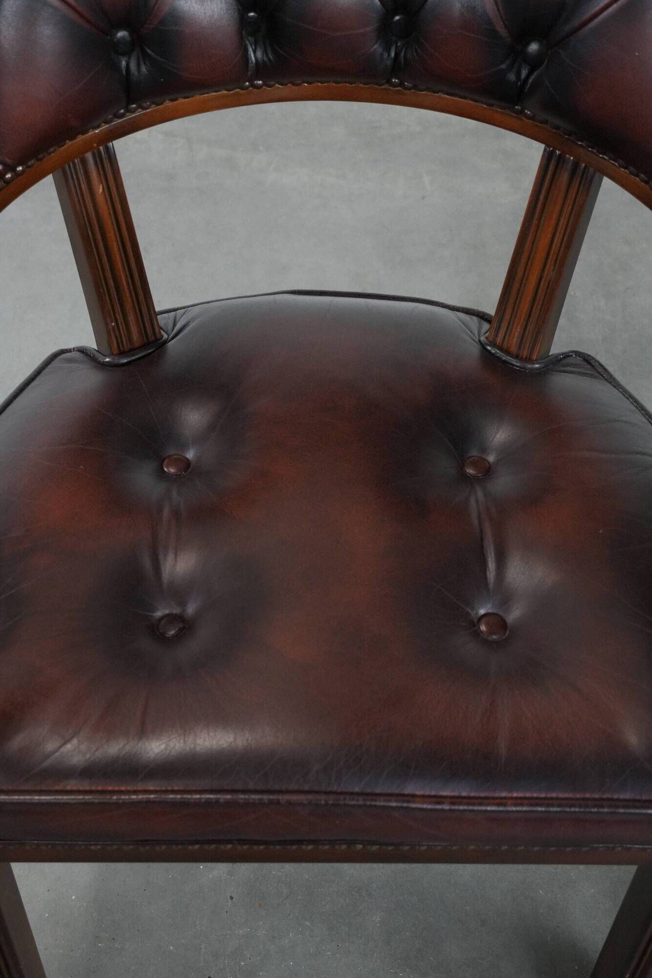 Set of four cowhide leather Chesterfield dining chairs in English style