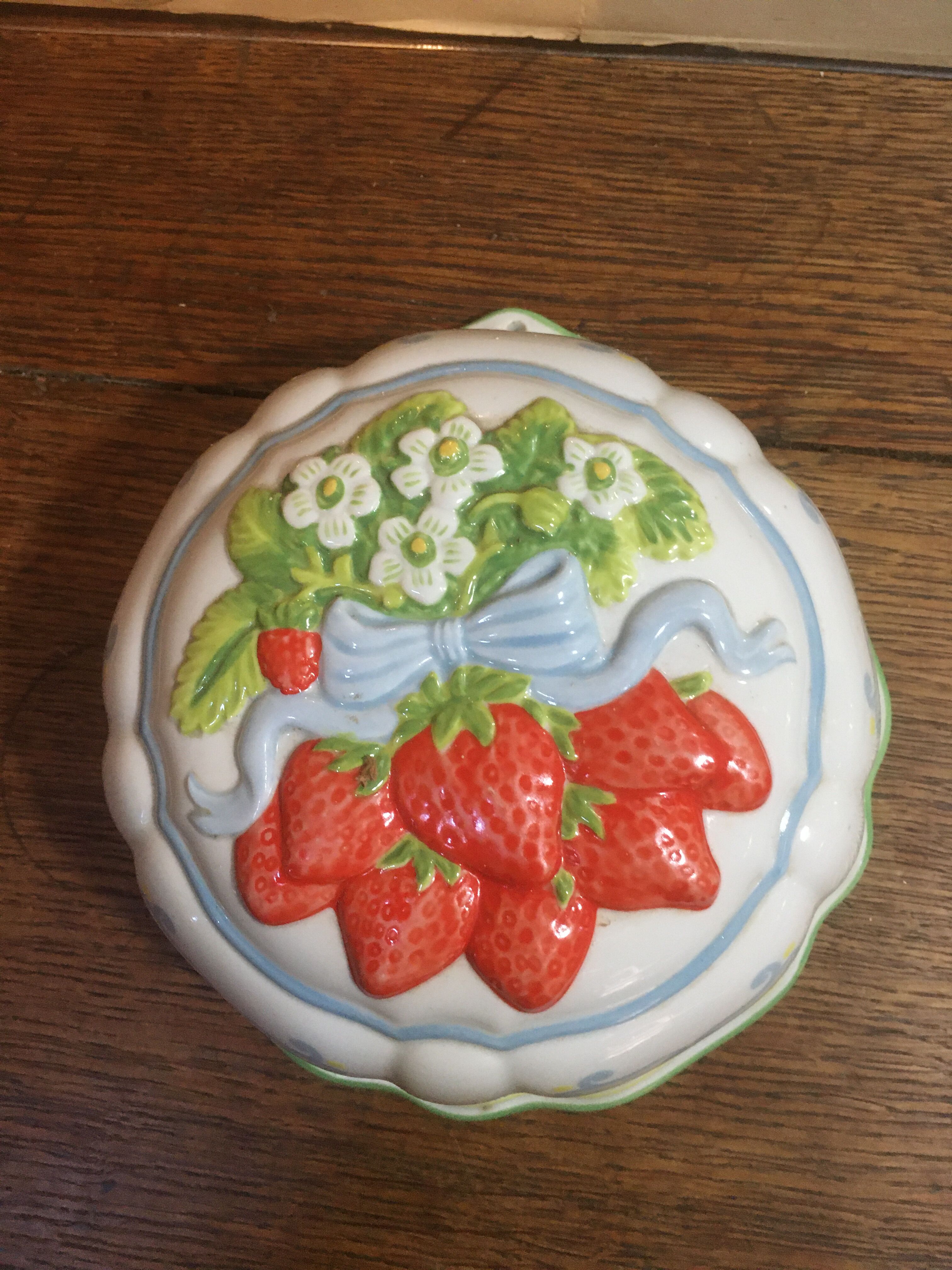 Decorative jelly mold
