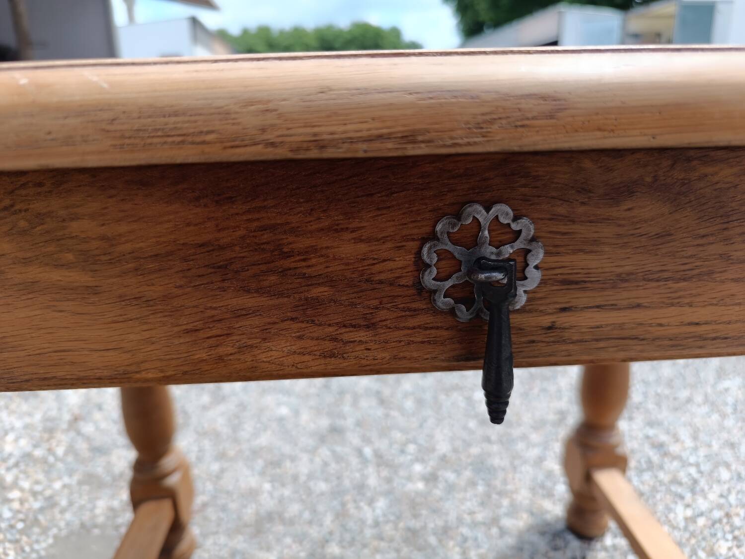 Petite table