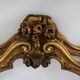 Console en bois doré sculpté avec plateau en marbre rose, style Louis XV / Rococo, It