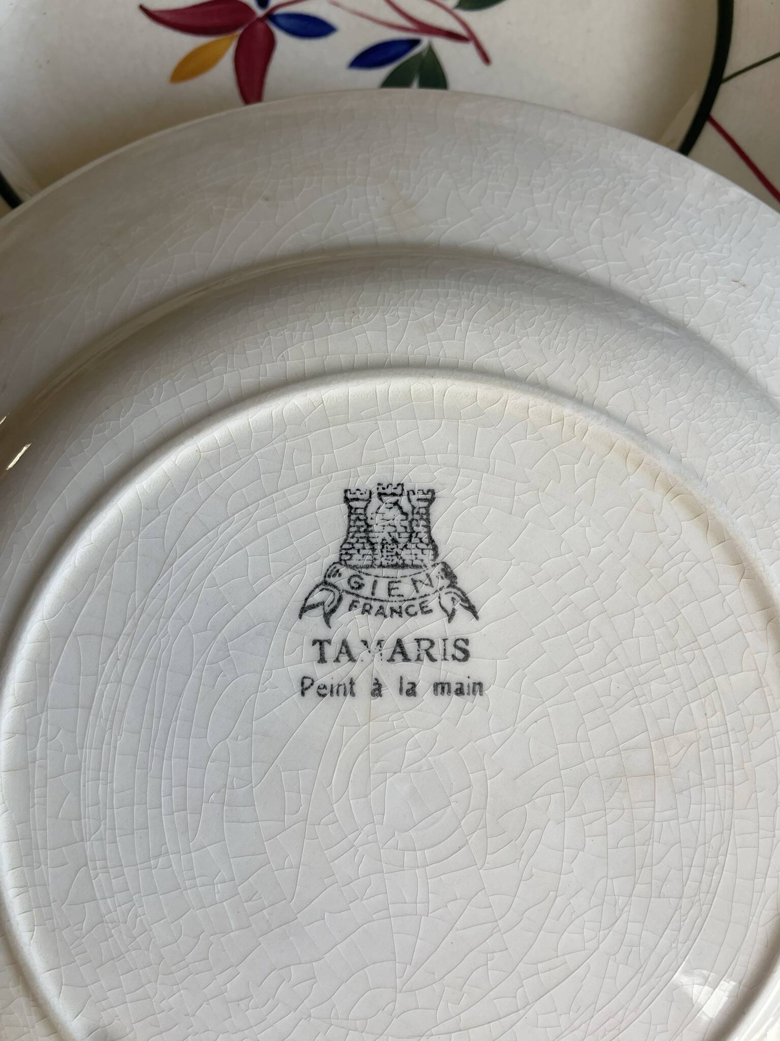 4 flat plates from Gien, Tamaris