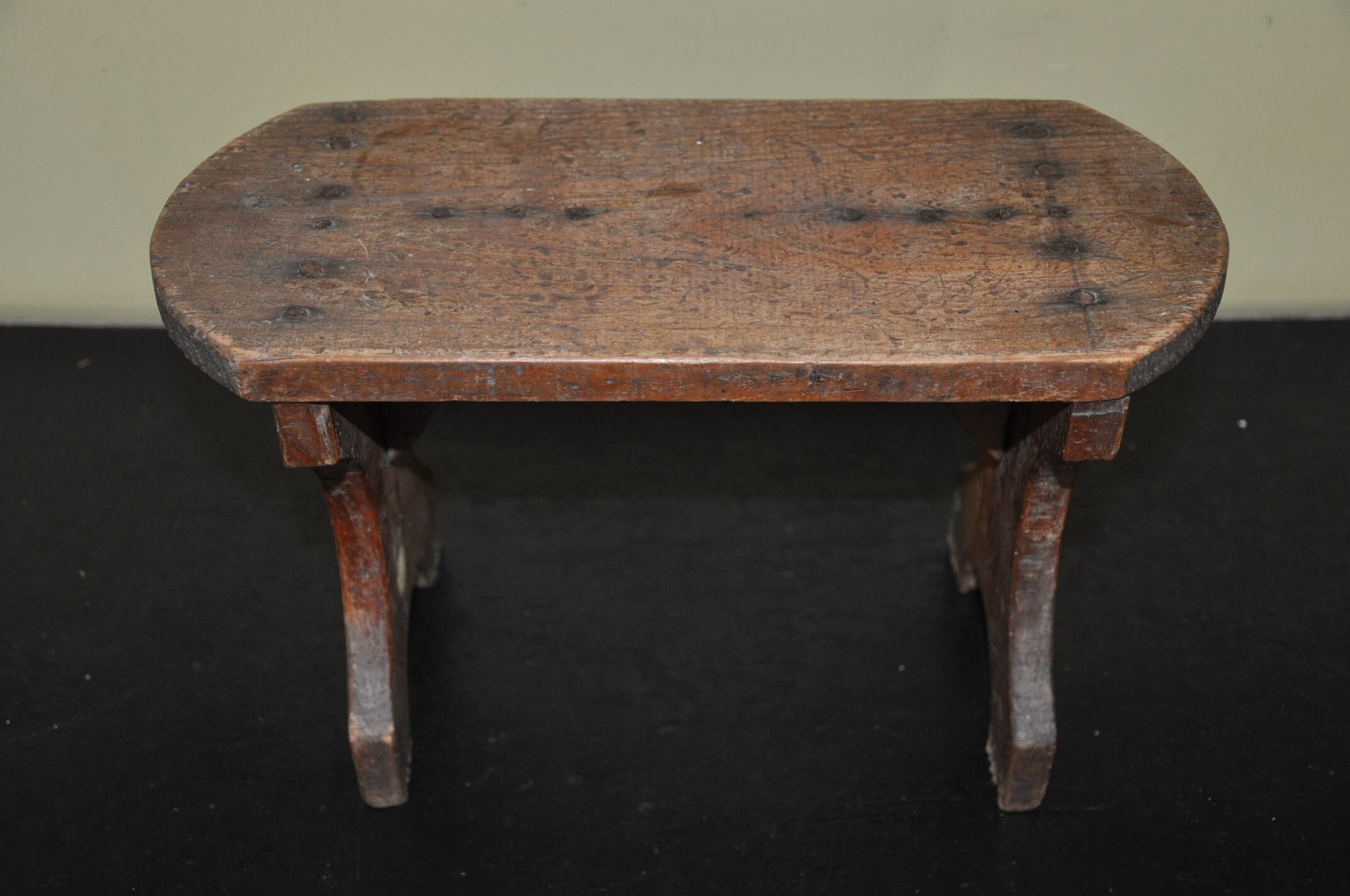 Footstool or anointed stool