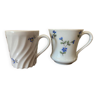 Lot de 2 tasses en porcelaine Istambul et LImoges décor petites fleurs bleues