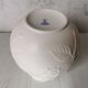 Vase boule roses porcelaine blanche