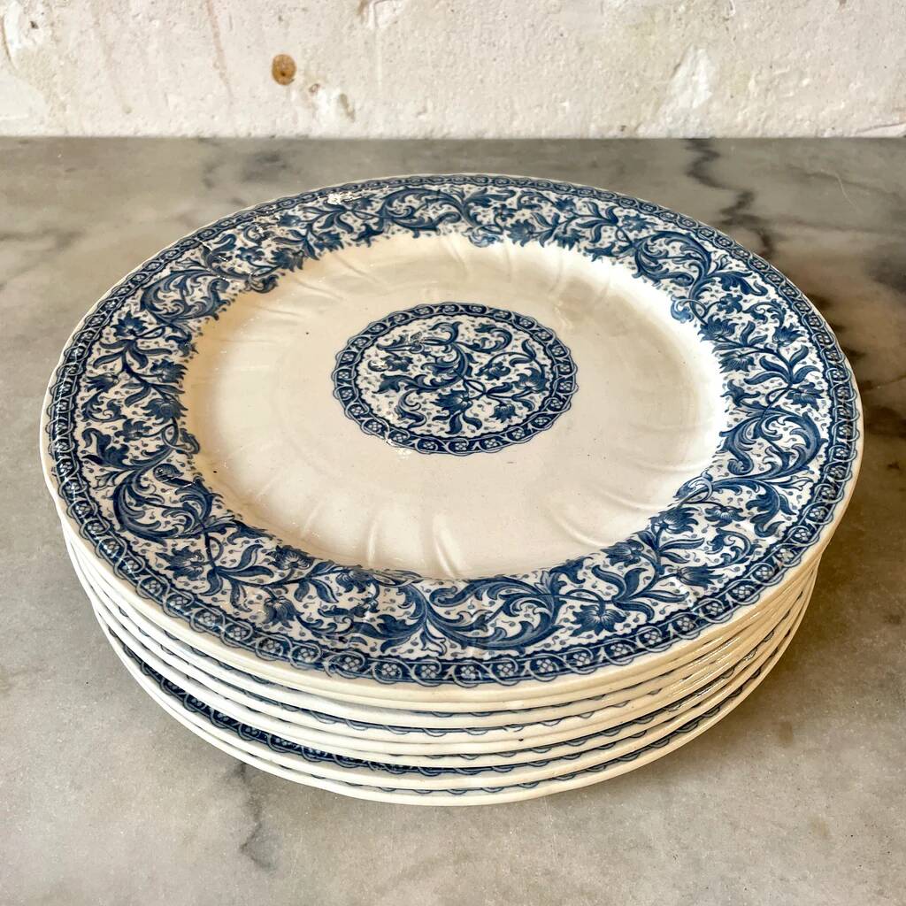 Set of 8 Gien earthenware plates, Rouen pattern, blue garlands and foliage