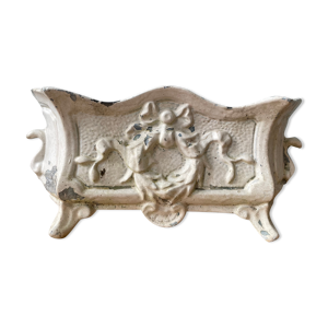 Ancienne jardinière en fonte Médicis,