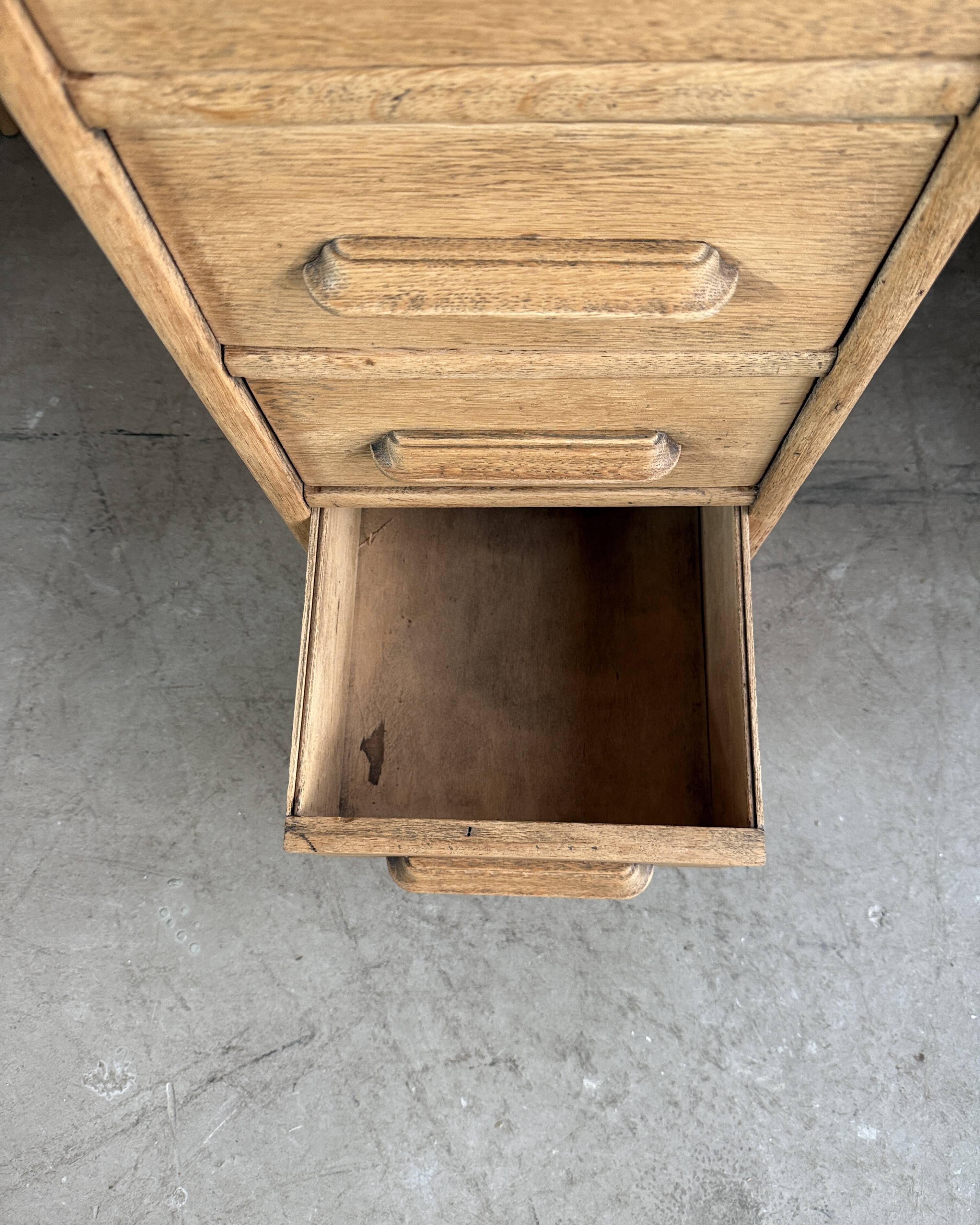 American oak cylinder desk (renovated)