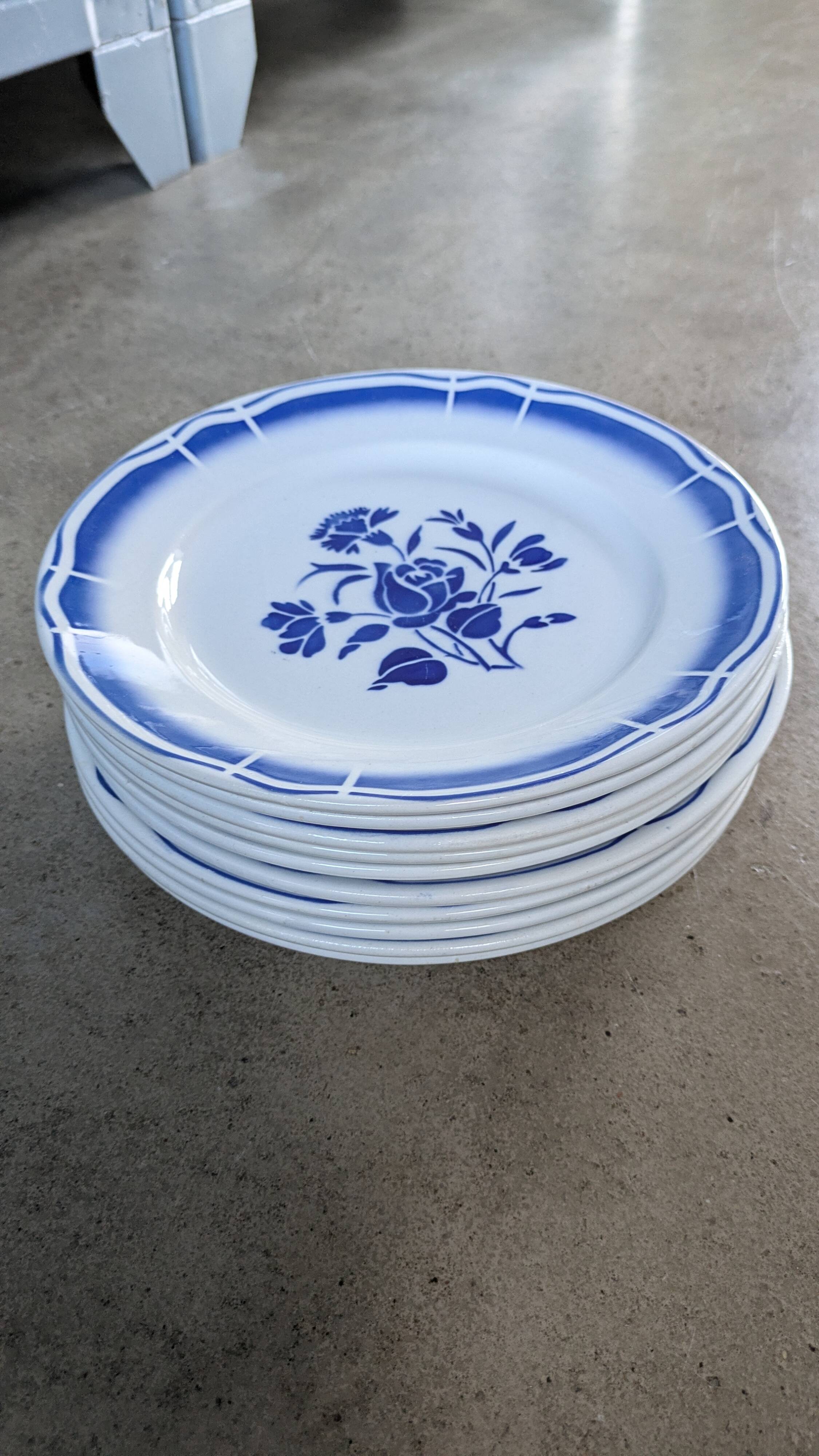Lot of 10 plates