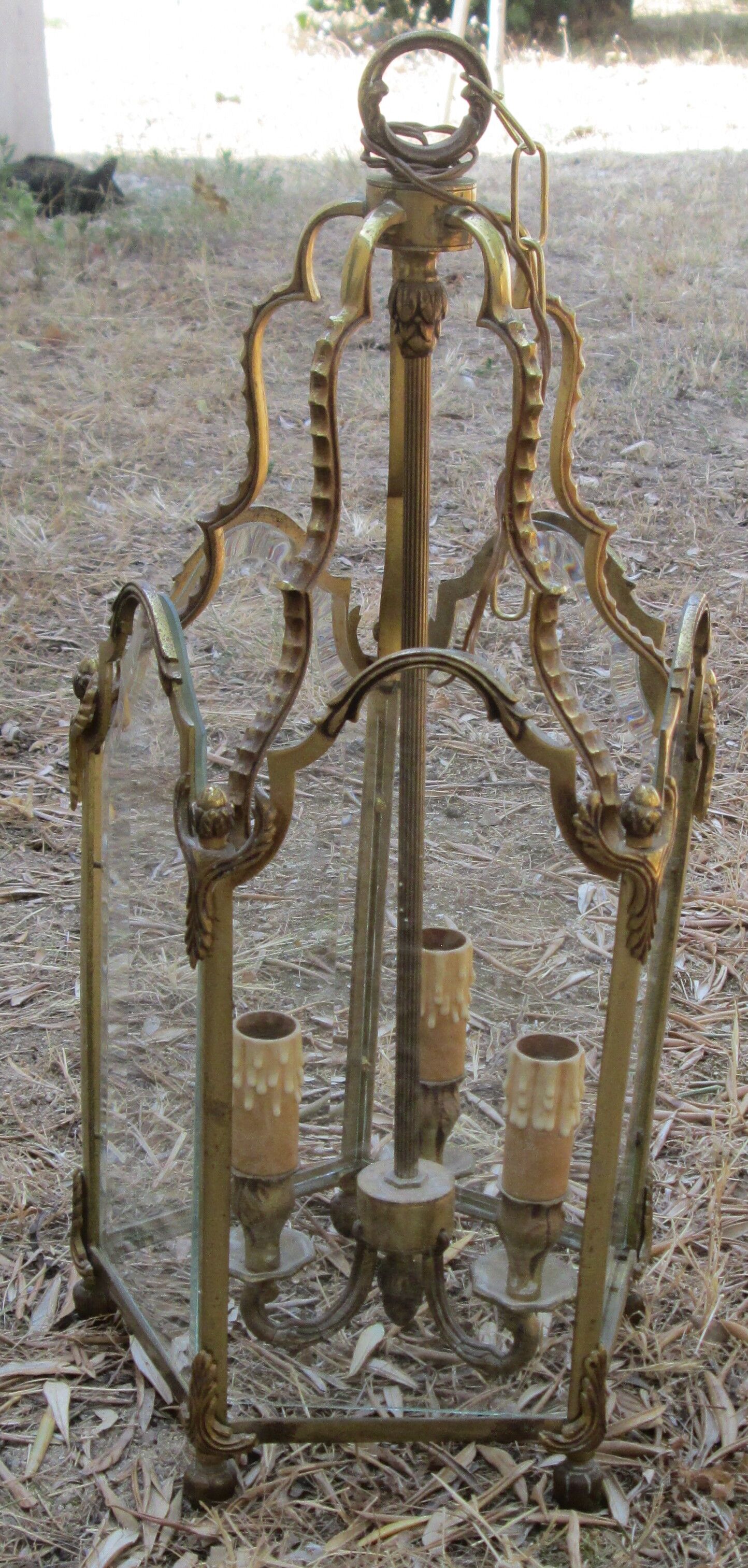 Antique lantern chandelier