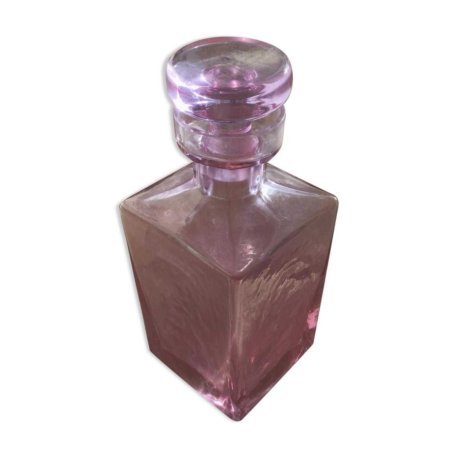 Liquor decanter with parma colored cap