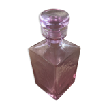 Liquor decanter with parma colored cap