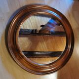 Round mirror