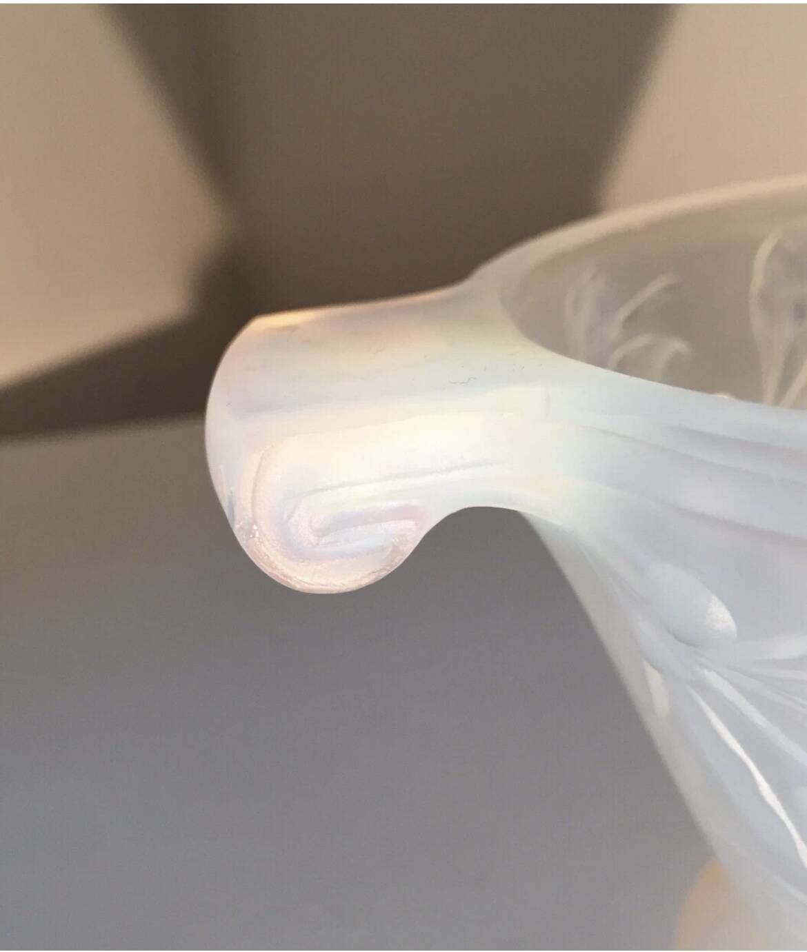 Opalescent glass footed bowl with mistletoe decor Etling France Art Deco 19