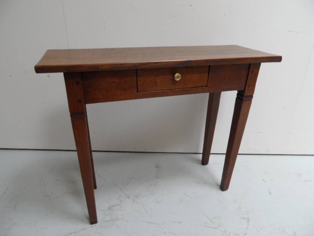 Antique oak sidetable
