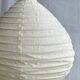 Suspension en rotin et lin naturel japonisante en forme de goutte