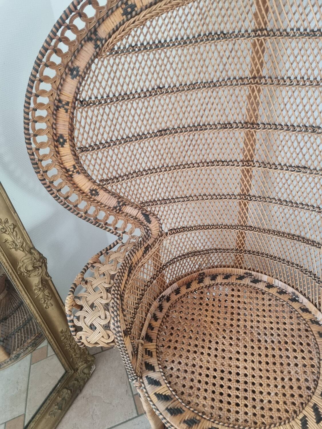 Véritable fauteuil emmanuelle