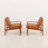 Rare Grete Jalk teak lounge chairs in aniline cognac leather for Cado