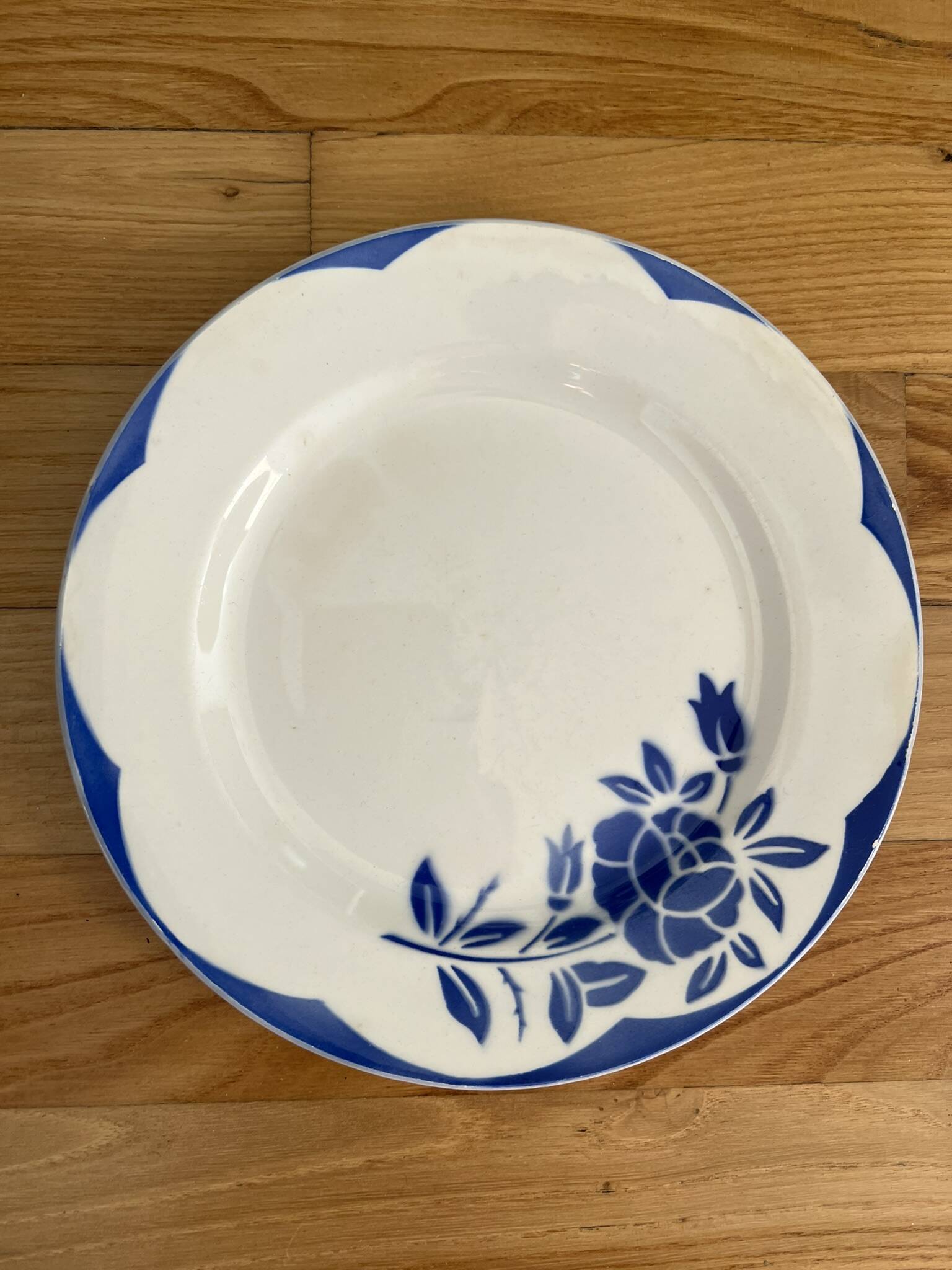 Assiettes à dessert dépareillées bleues