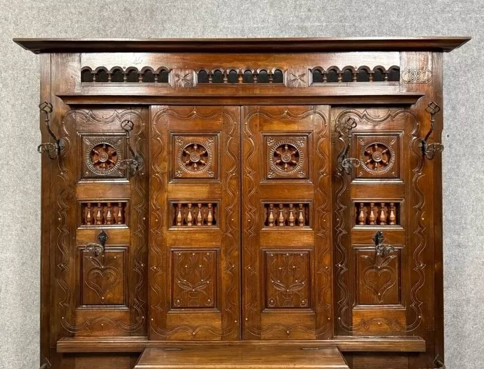 Porte manteaux a fonction de coffre en chene massif vers 1880