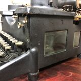 Royal 1930s typewriter