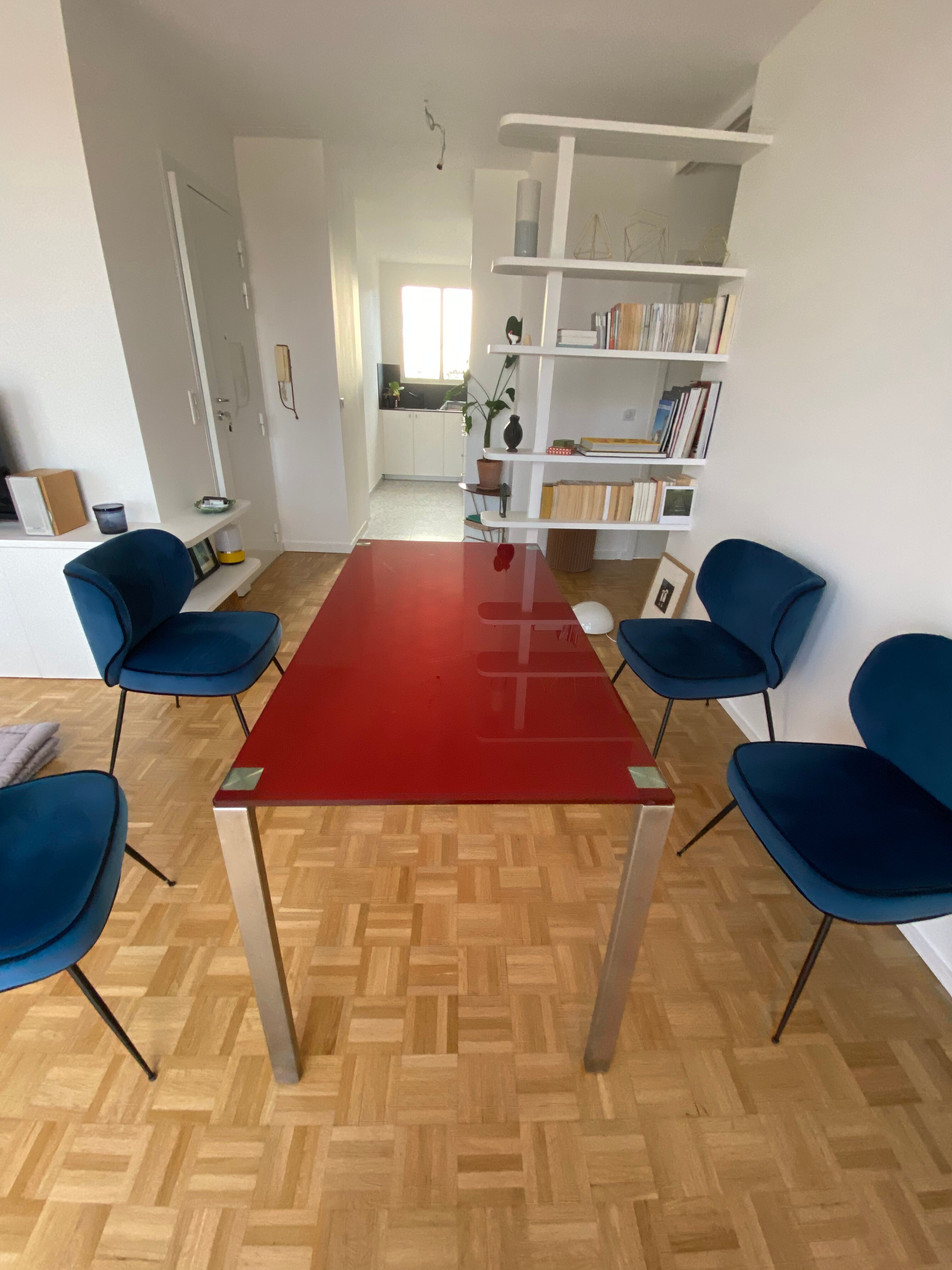 Nouvel Jean table