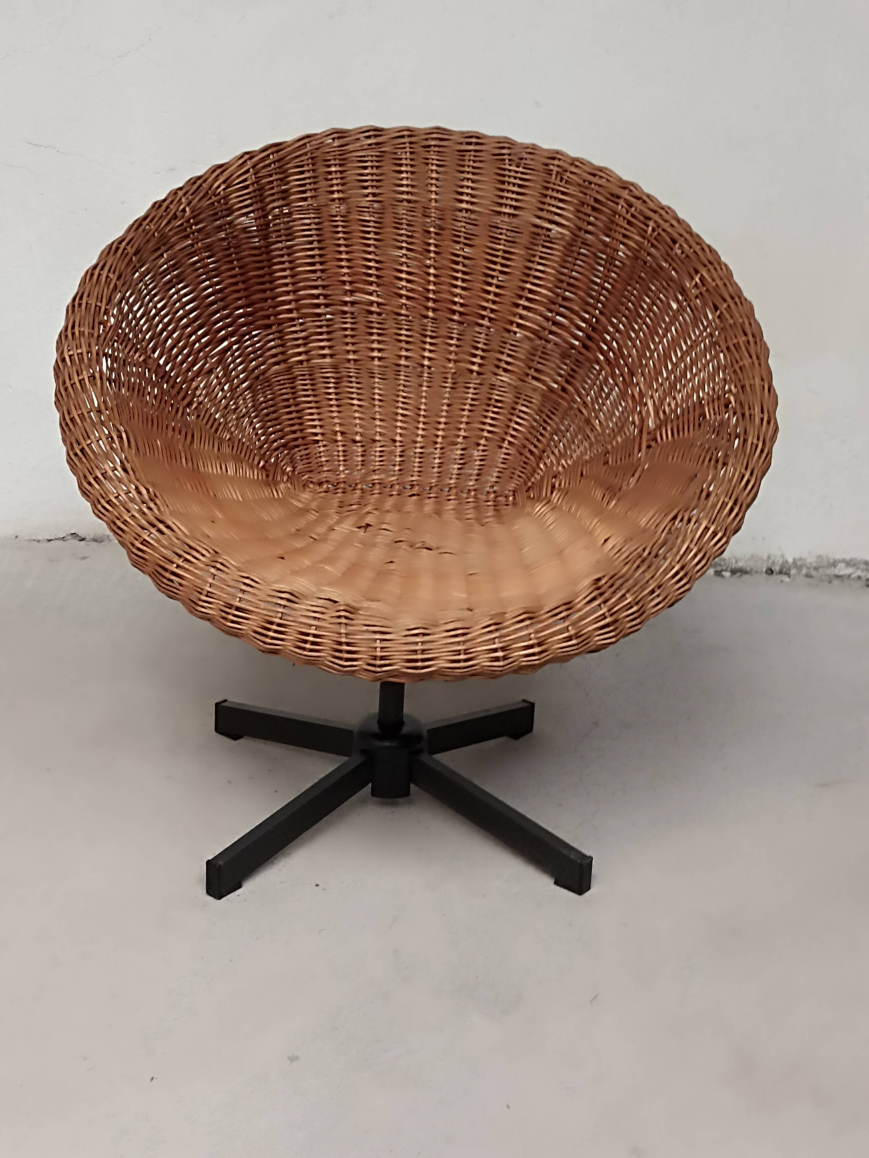 Fauteuil corbeille osier